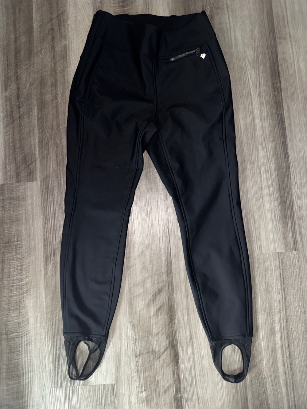 Obermeyer stirrup ski pants 10 short black winter barely used women’s stretch
